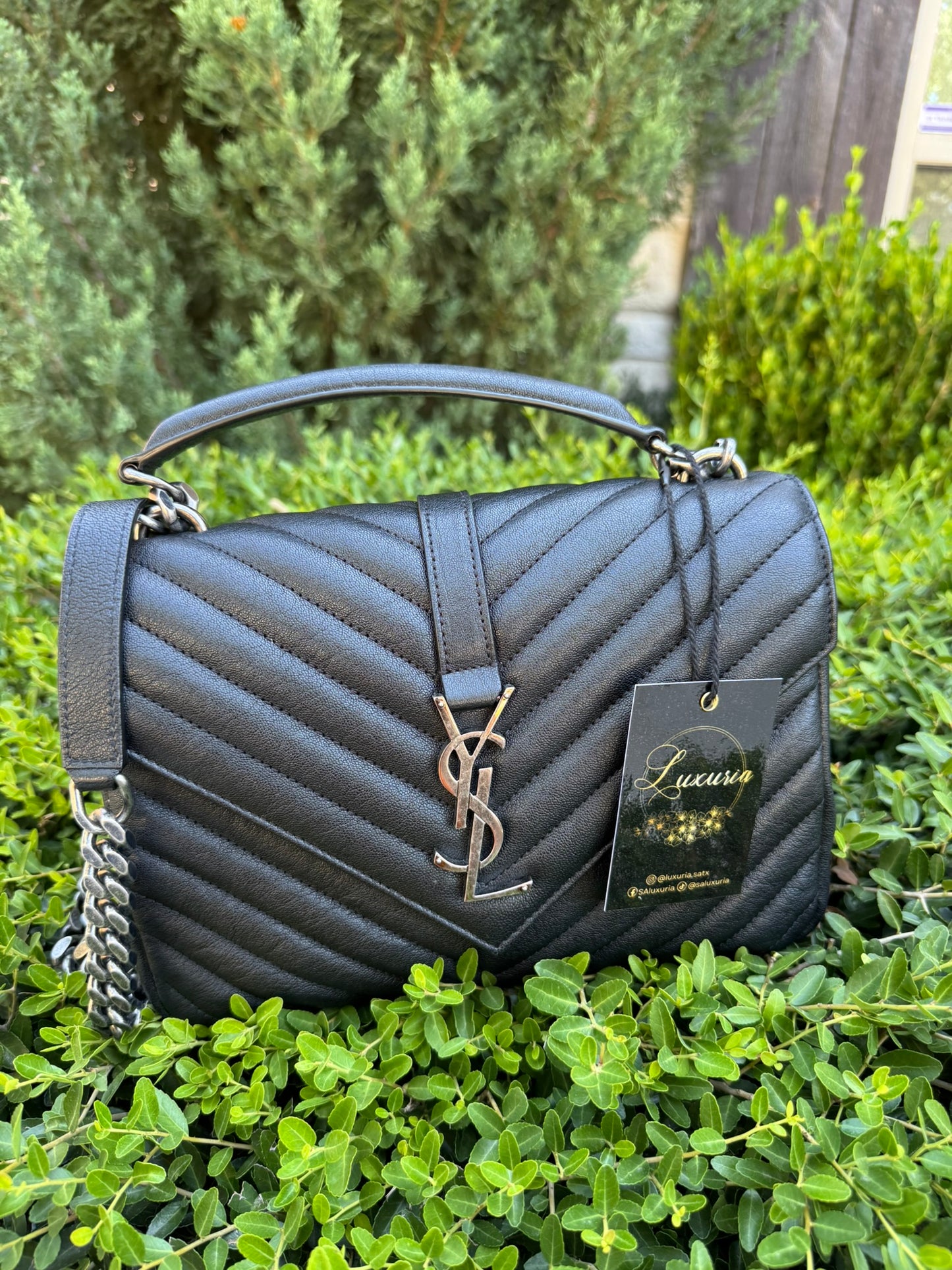 Saint Laurent College Medium in Chevron Quilted Leather