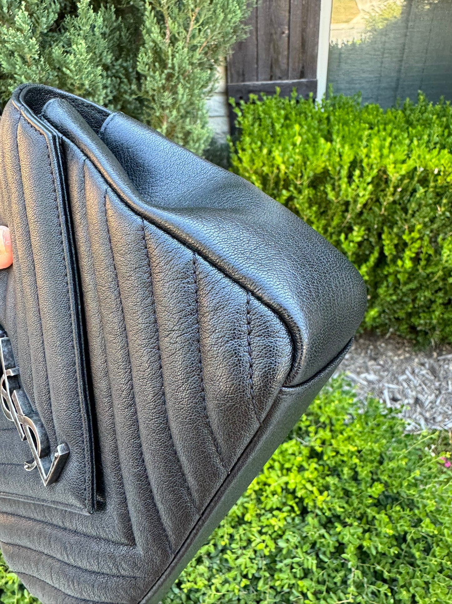 Saint Laurent College Medium in Chevron Quilted Leather