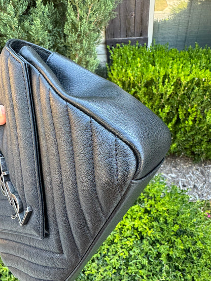 Saint Laurent College Medium in Chevron Quilted Leather