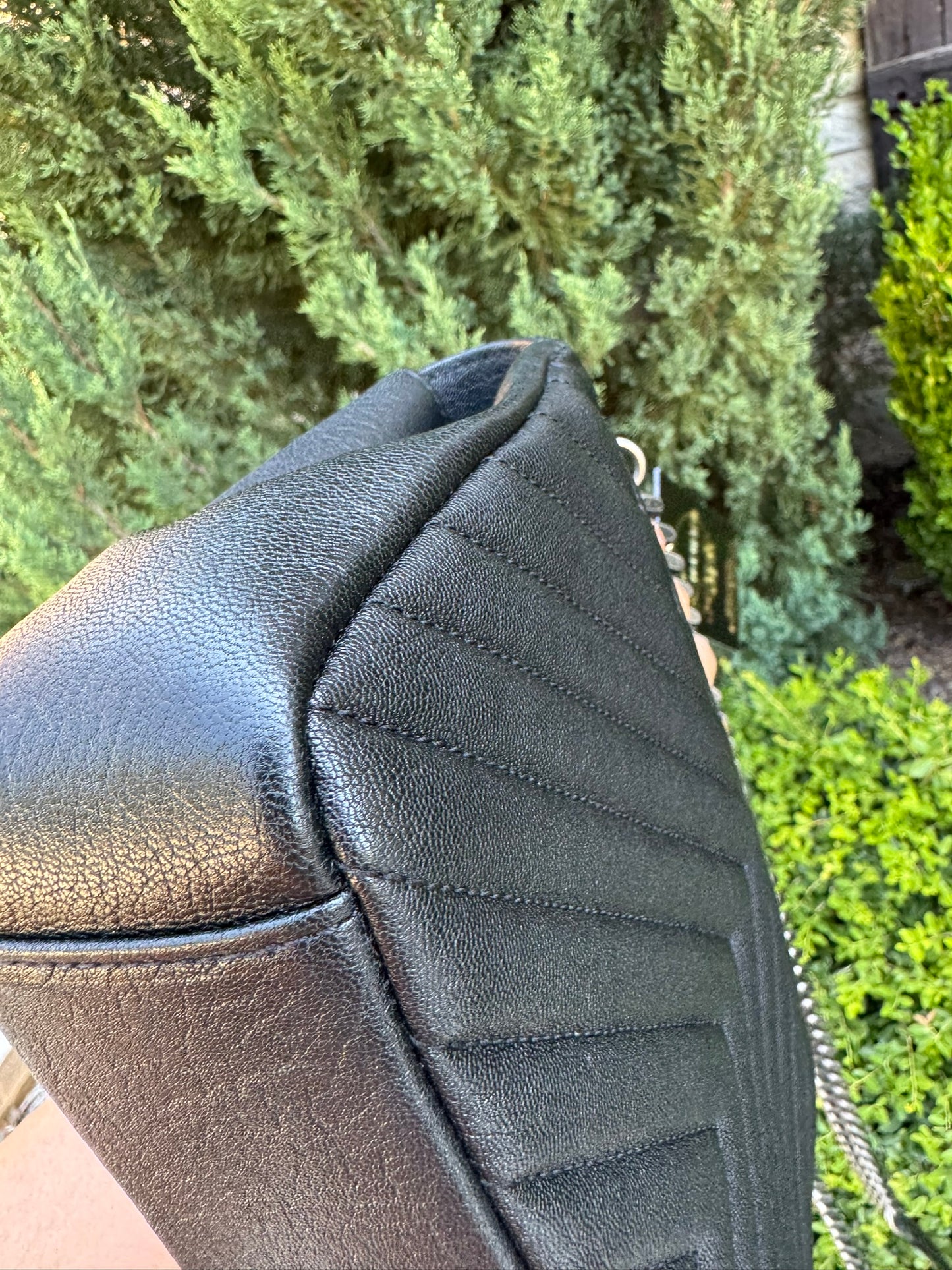 Saint Laurent College Medium in Chevron Quilted Leather