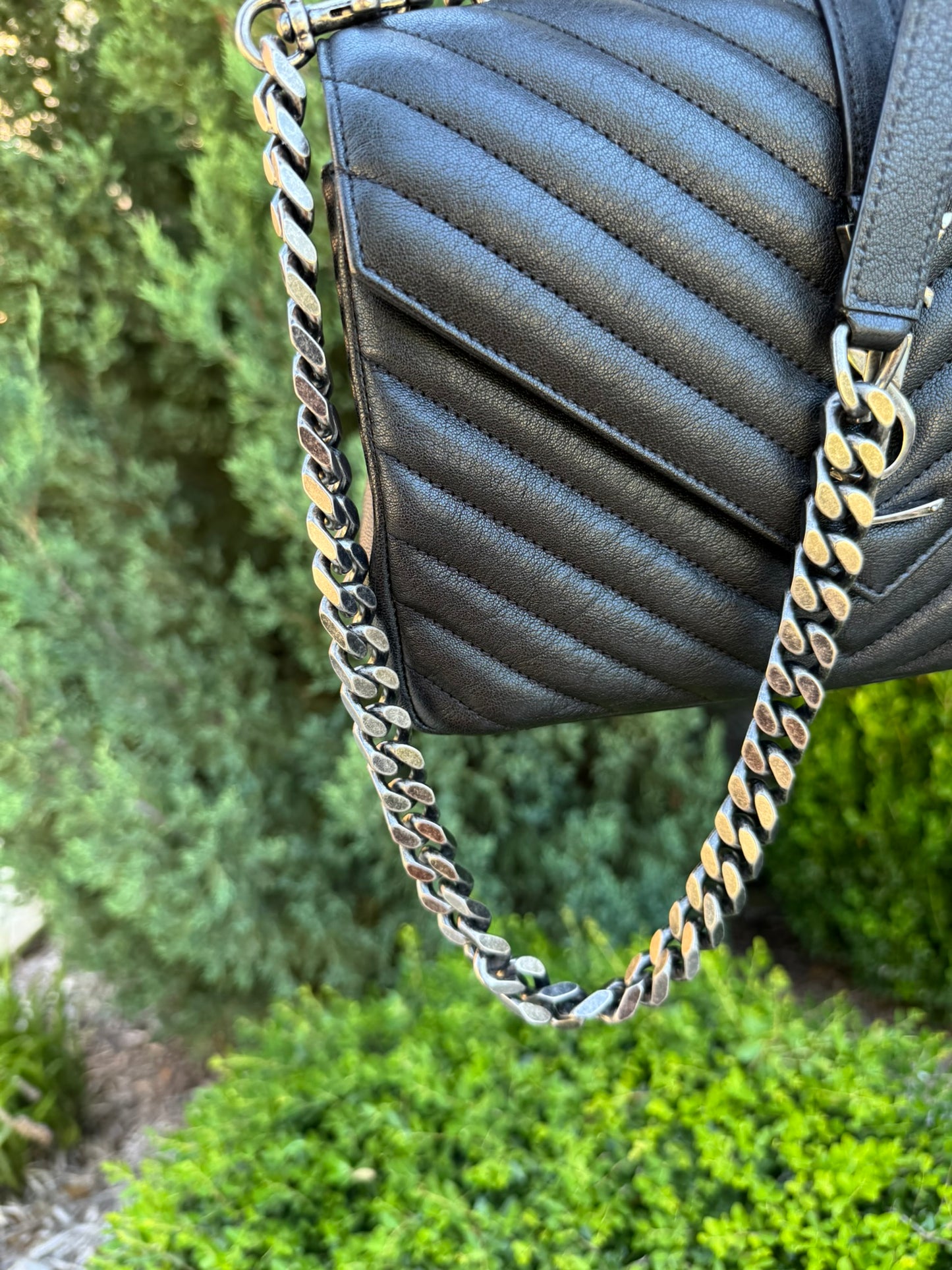 Saint Laurent College Medium in Chevron Quilted Leather