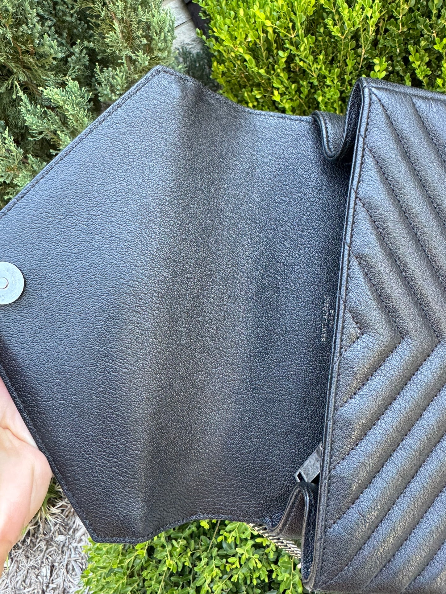 Saint Laurent College Medium in Chevron Quilted Leather