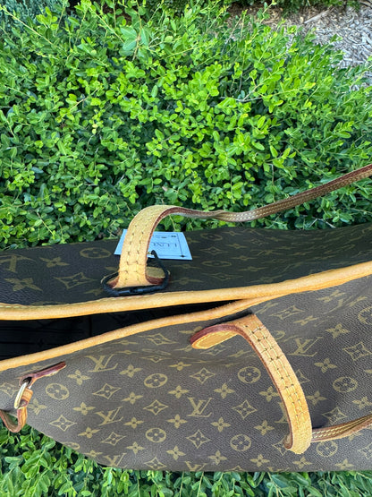 Louis Vuitton Neverfull GM in Monogram Canvas