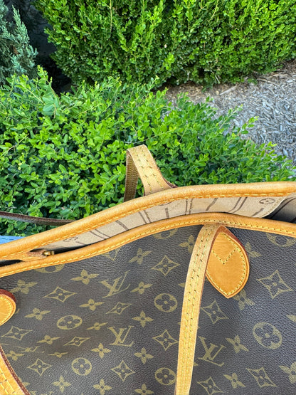 Louis Vuitton Neverfull GM in Monogram Canvas