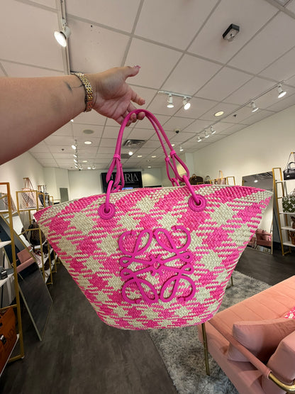 Loewe Anagram Raffia Tote – Hot Pink