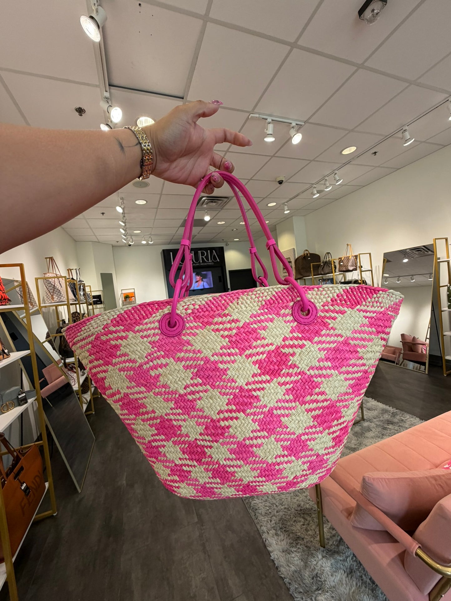 Loewe Anagram Raffia Tote – Hot Pink