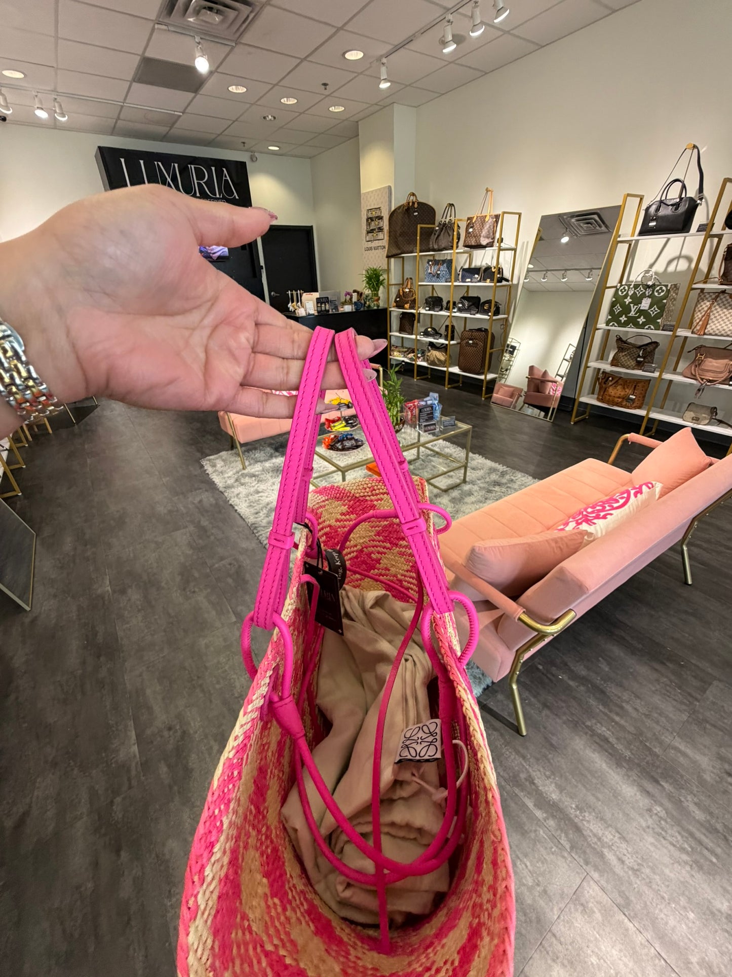 Loewe Anagram Raffia Tote – Hot Pink
