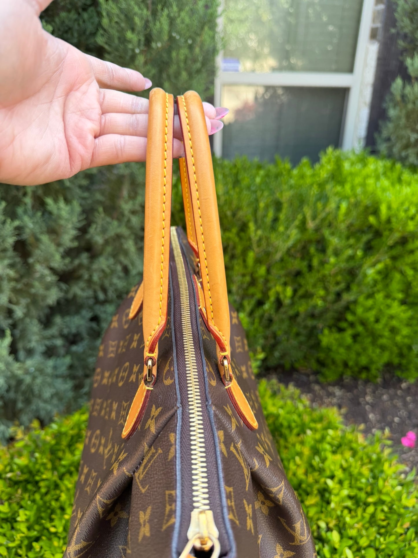 Louis Vuitton Turenne MM – Monogram Canvas