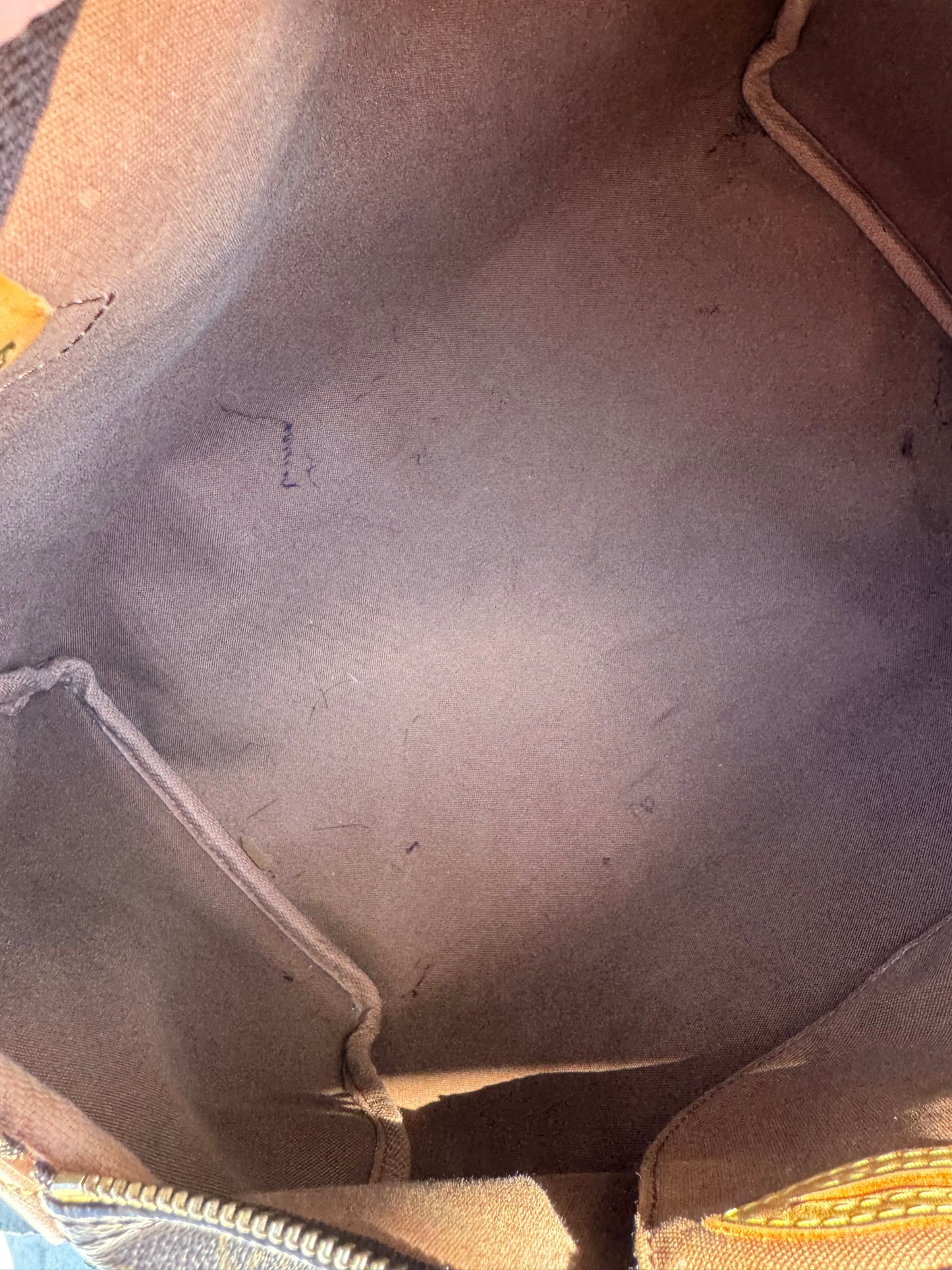 Louis Vuitton Speedy 35