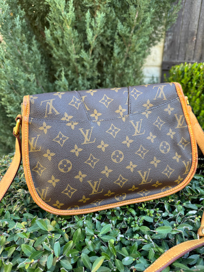 Louis Vuitton Menilmontant PM