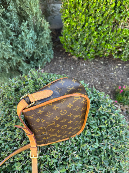 Louis Vuitton Menilmontant PM