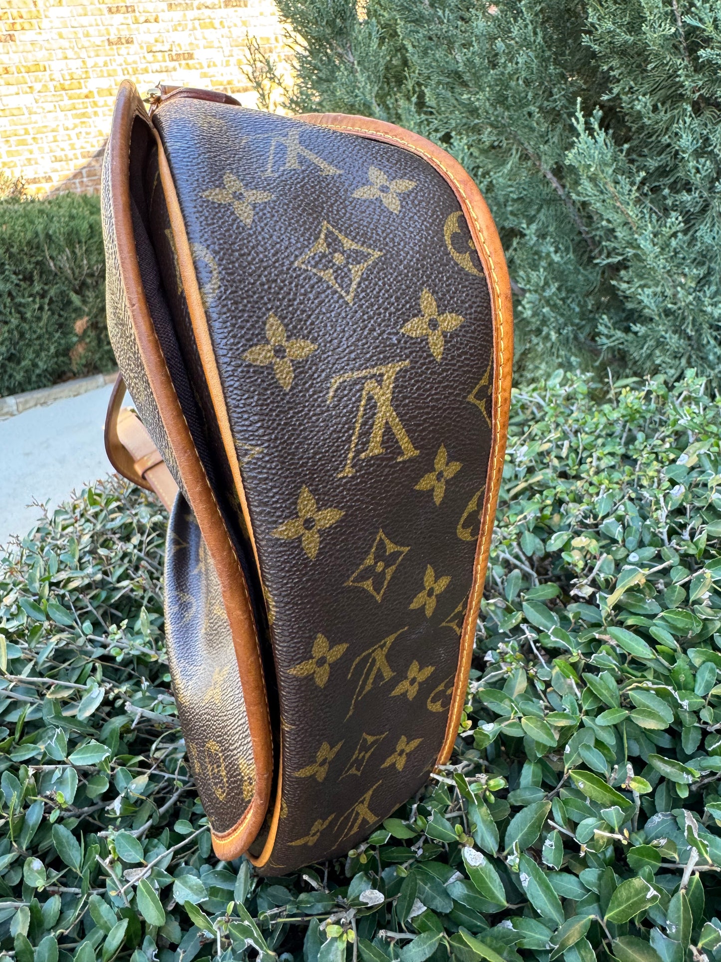 Louis Vuitton Menilmontant PM