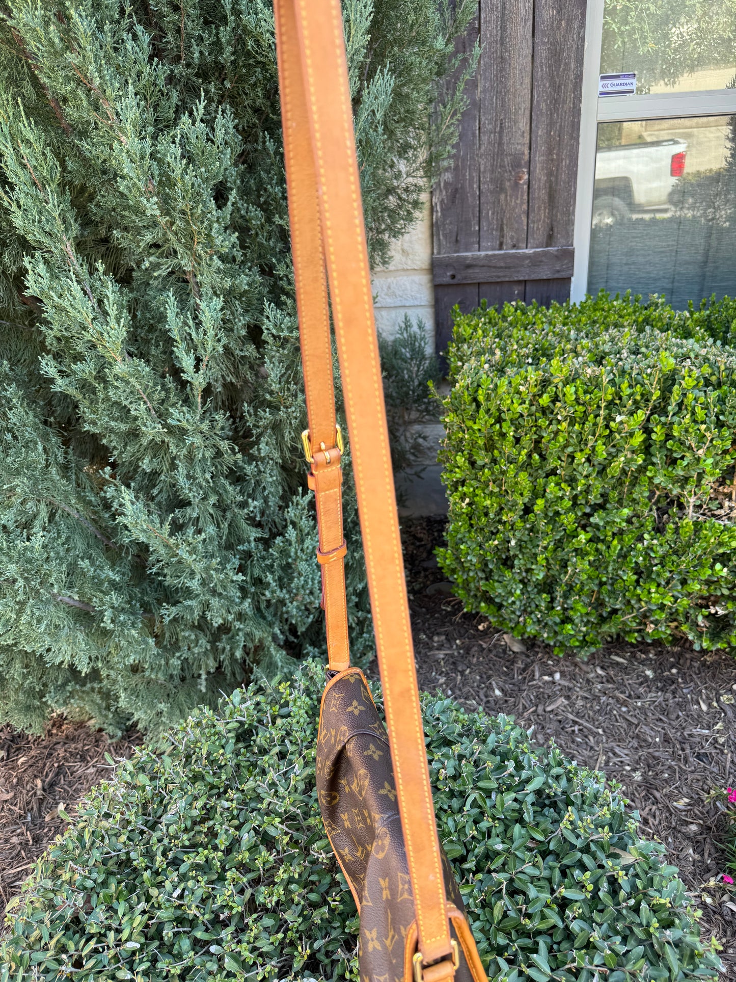 Louis Vuitton Menilmontant PM