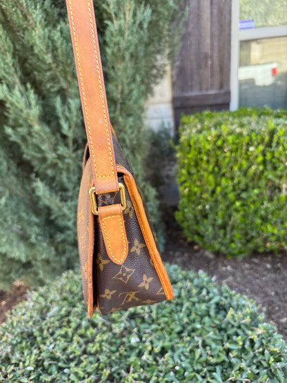 Louis Vuitton Menilmontant PM