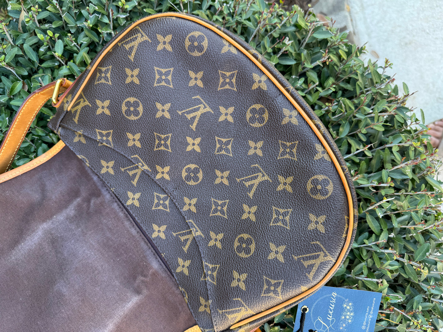 Louis Vuitton Menilmontant PM