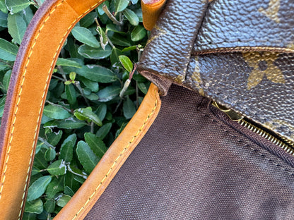 Louis Vuitton Menilmontant PM