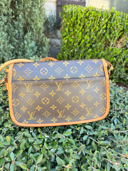 Louis Vuitton Sologne