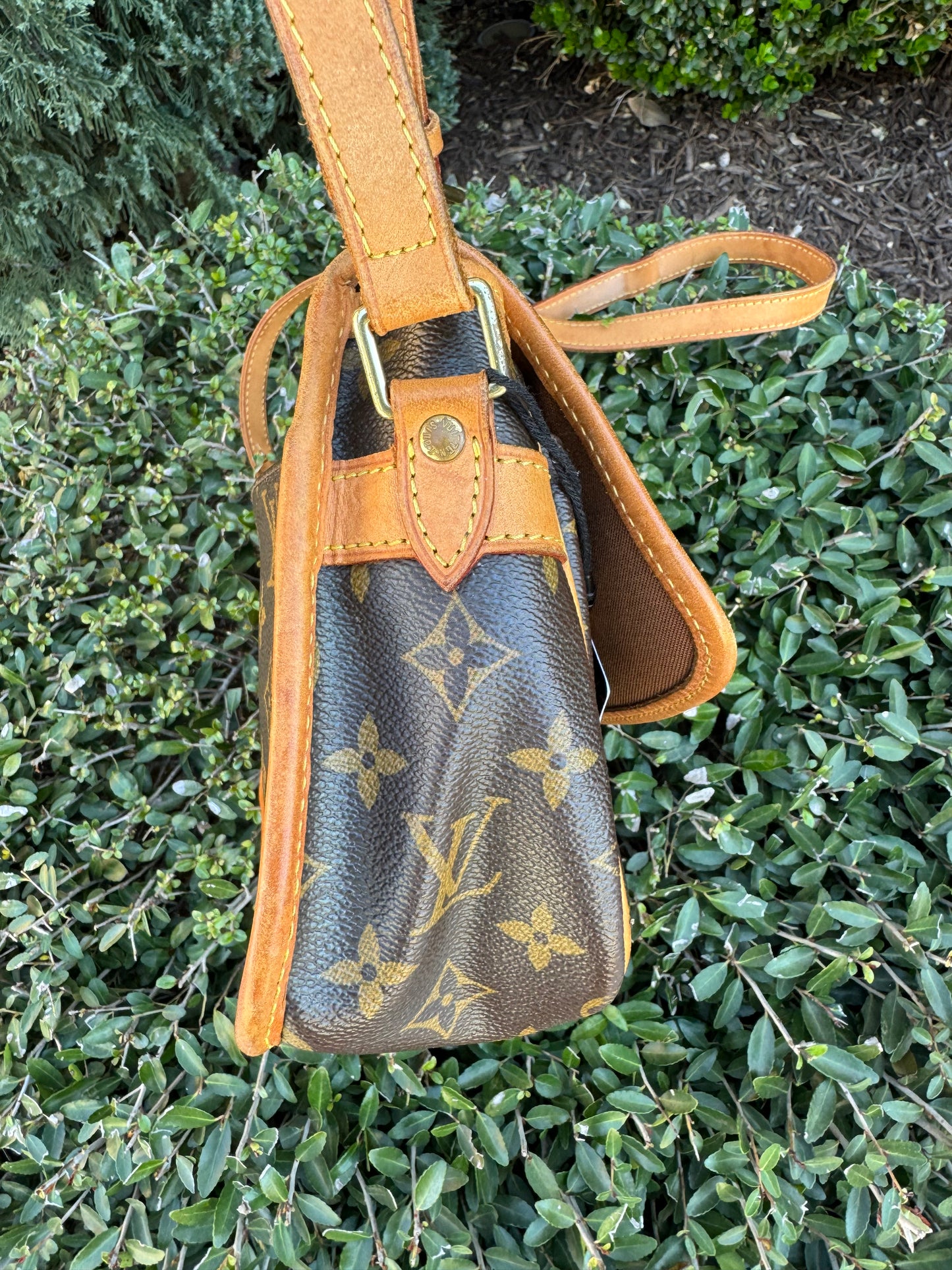 Louis Vuitton Sologne