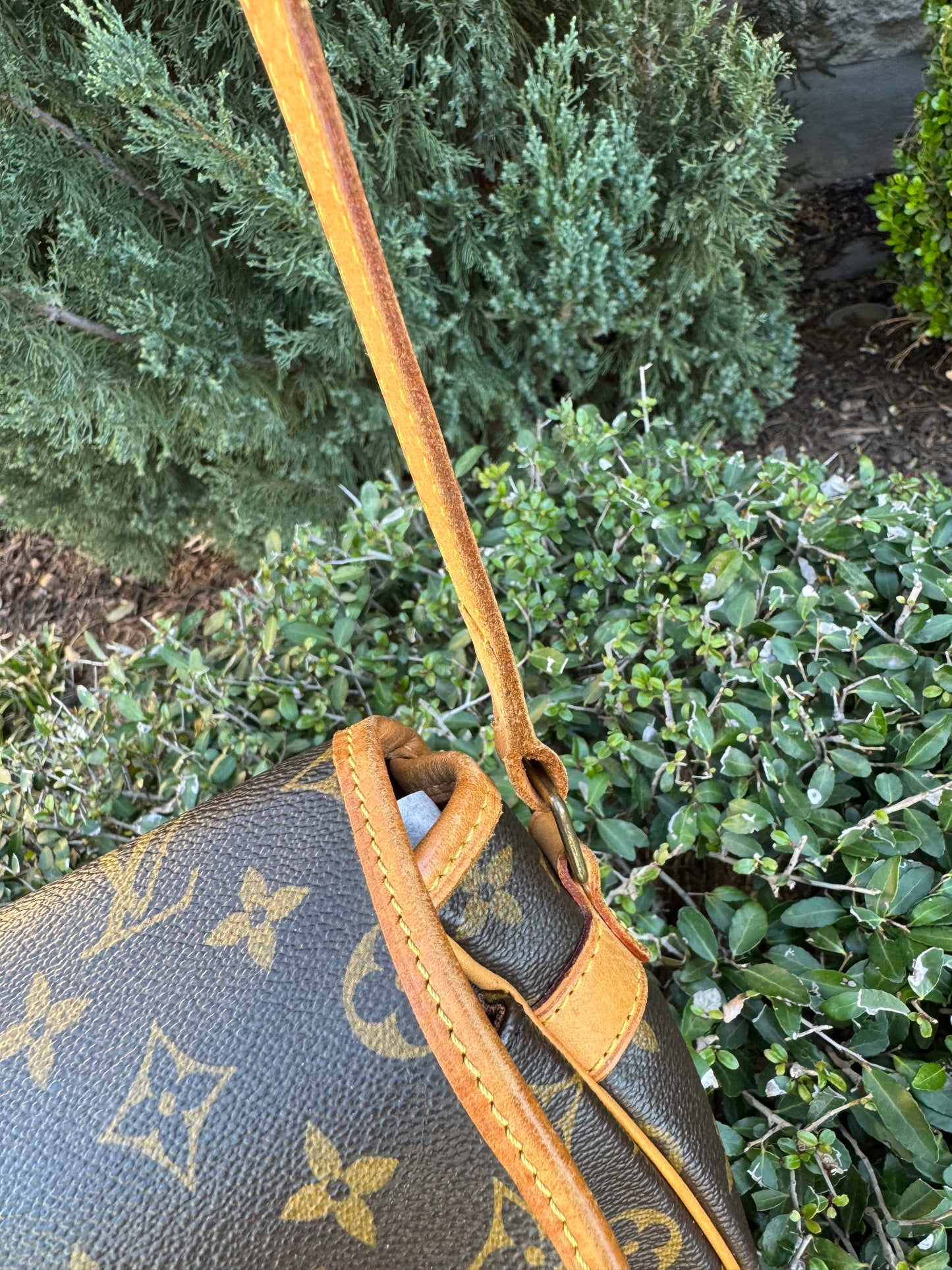 Louis Vuitton Sologne