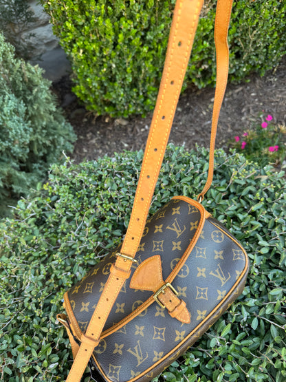 Louis Vuitton Sologne