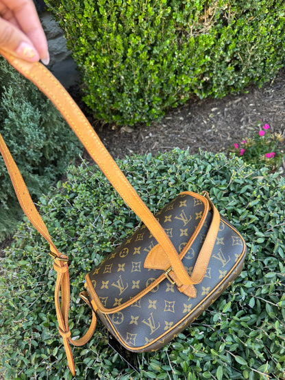Louis Vuitton Sologne