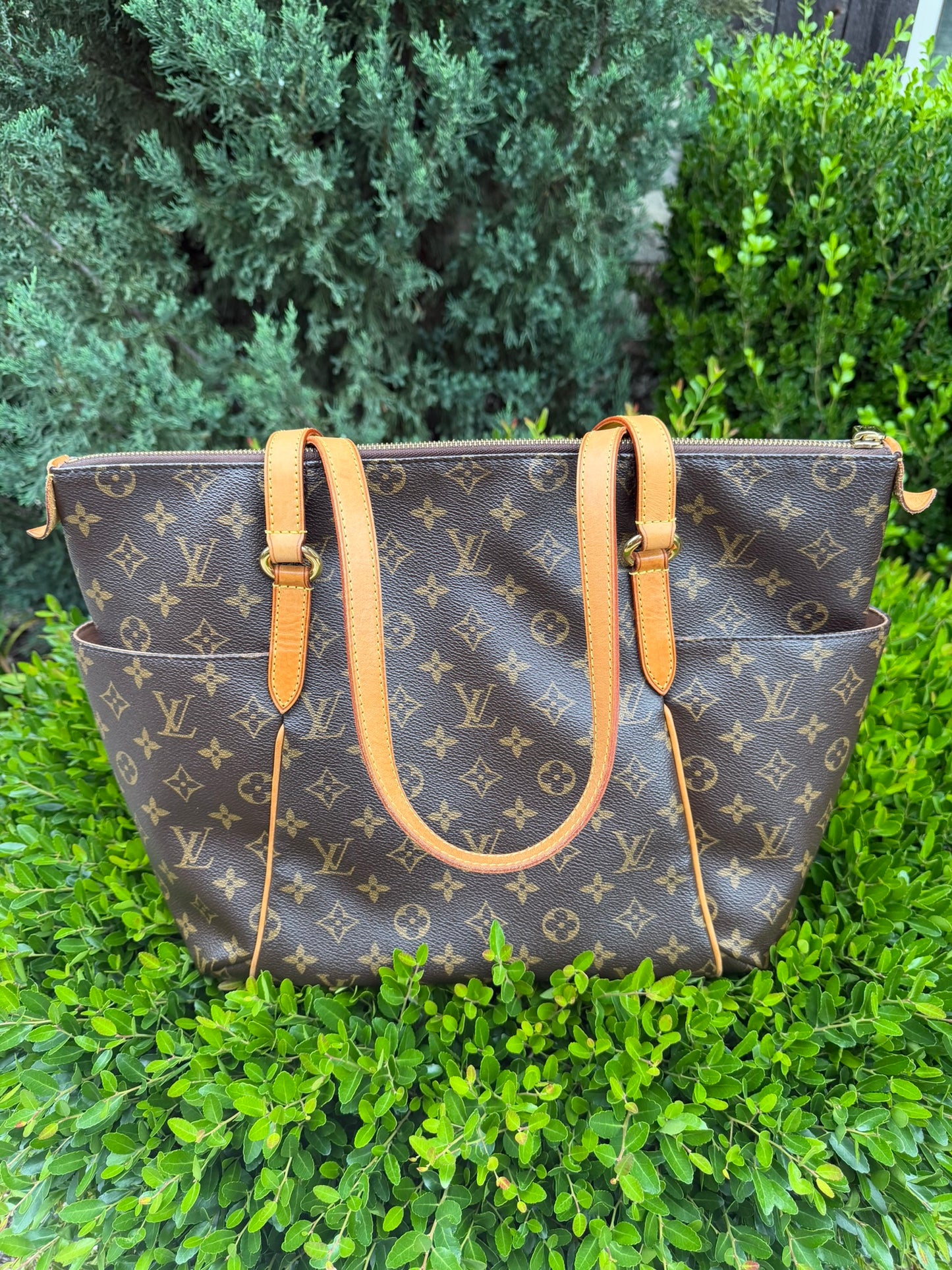 Louis Vuitton Totally MM – Monogram Canvas