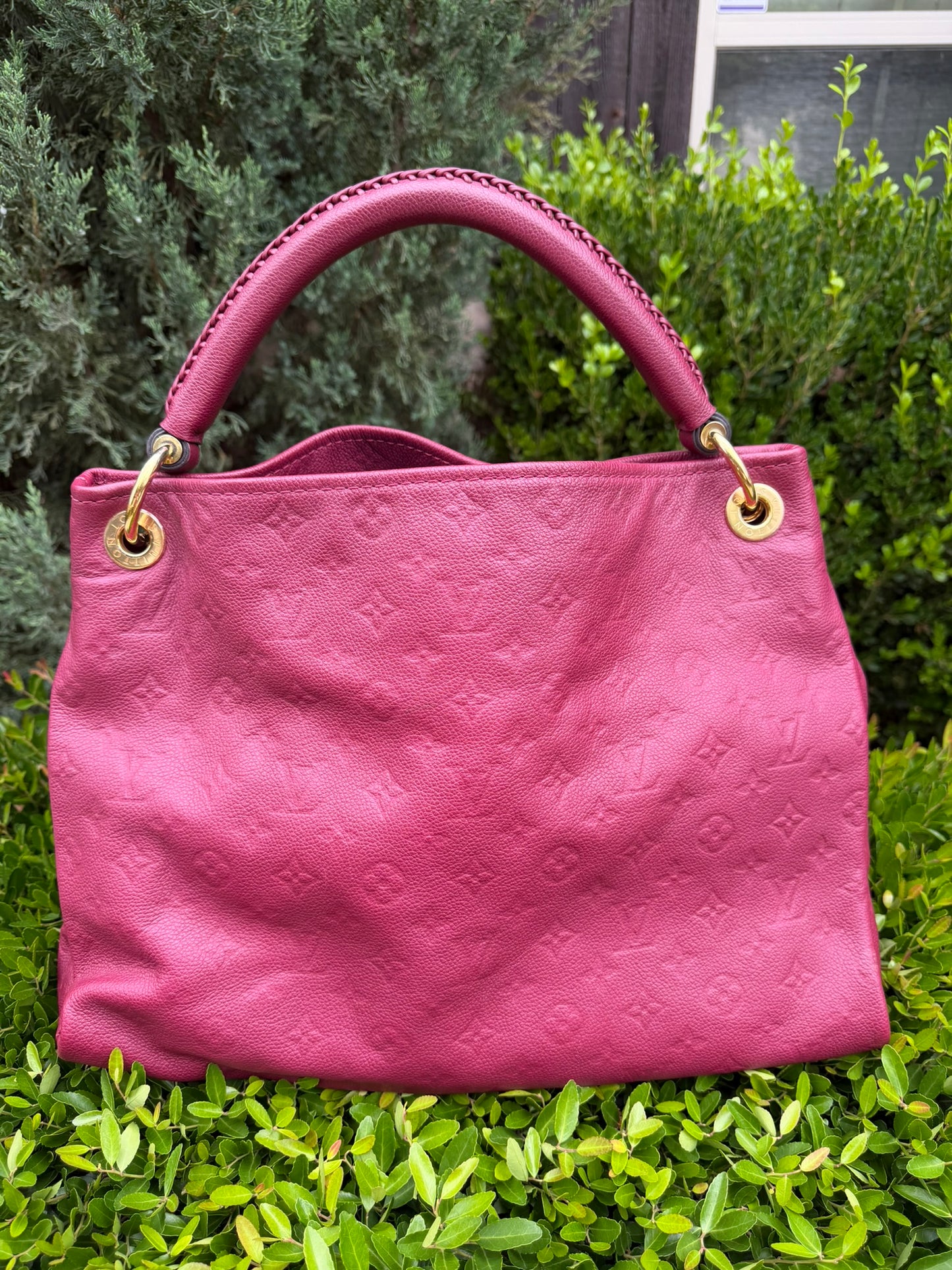 Louis Vuitton Artsy MM – Aurore Monogram Empreinte Leather