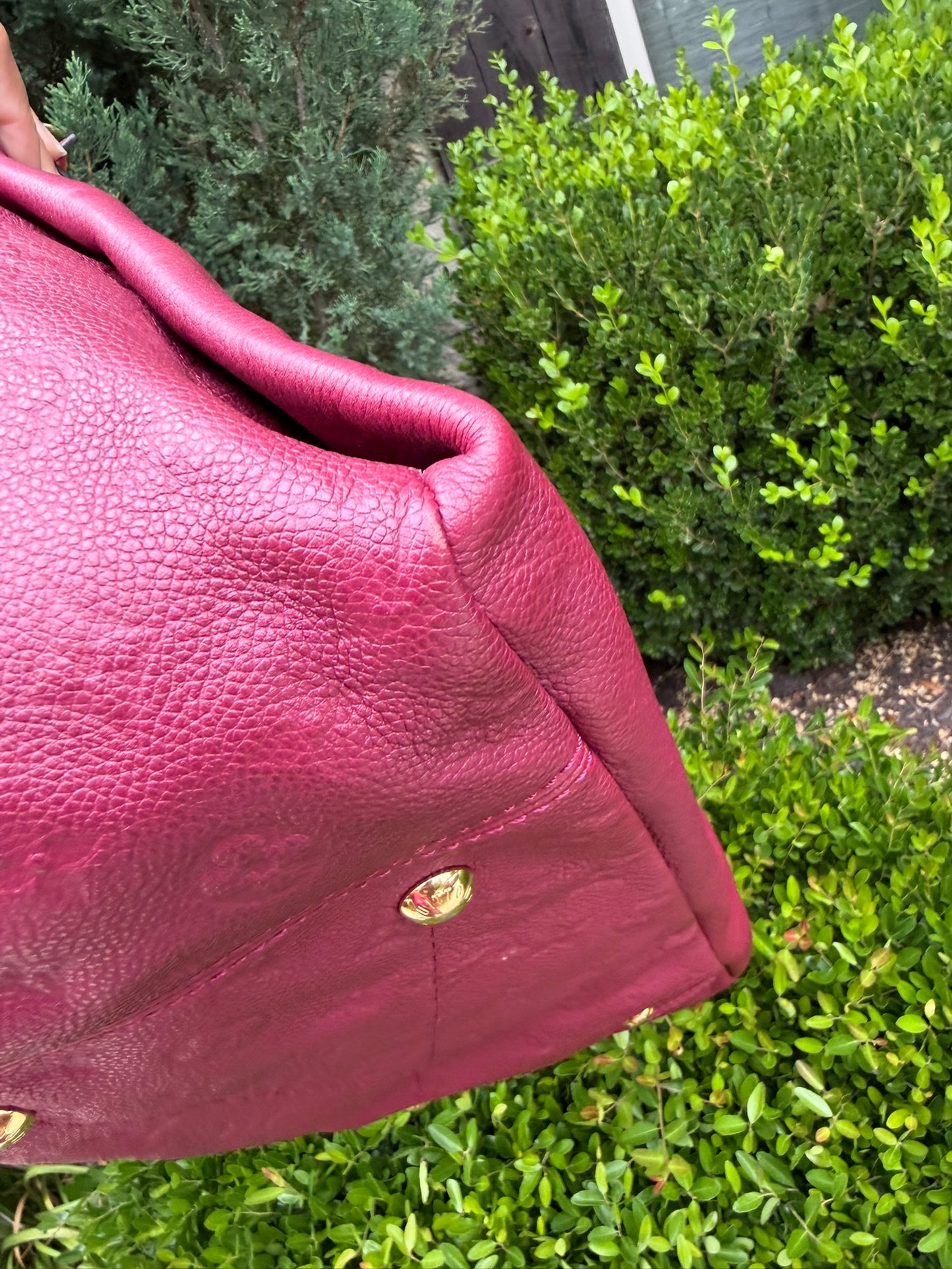 Louis Vuitton Artsy MM – Aurore Monogram Empreinte Leather