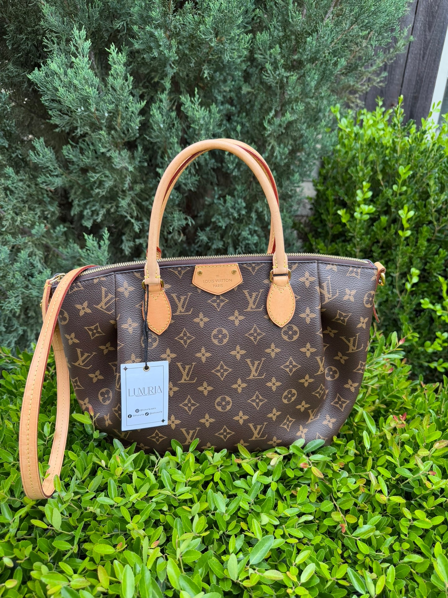 Louis Vuitton Turenne MM – Monogram Canvas