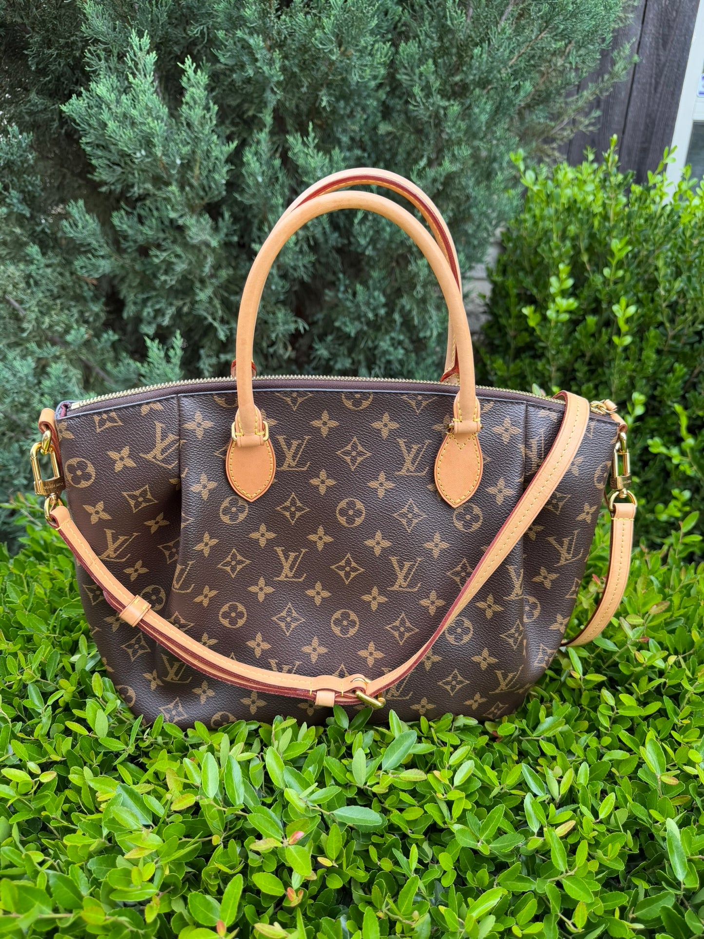 Louis Vuitton Turenne MM – Monogram Canvas