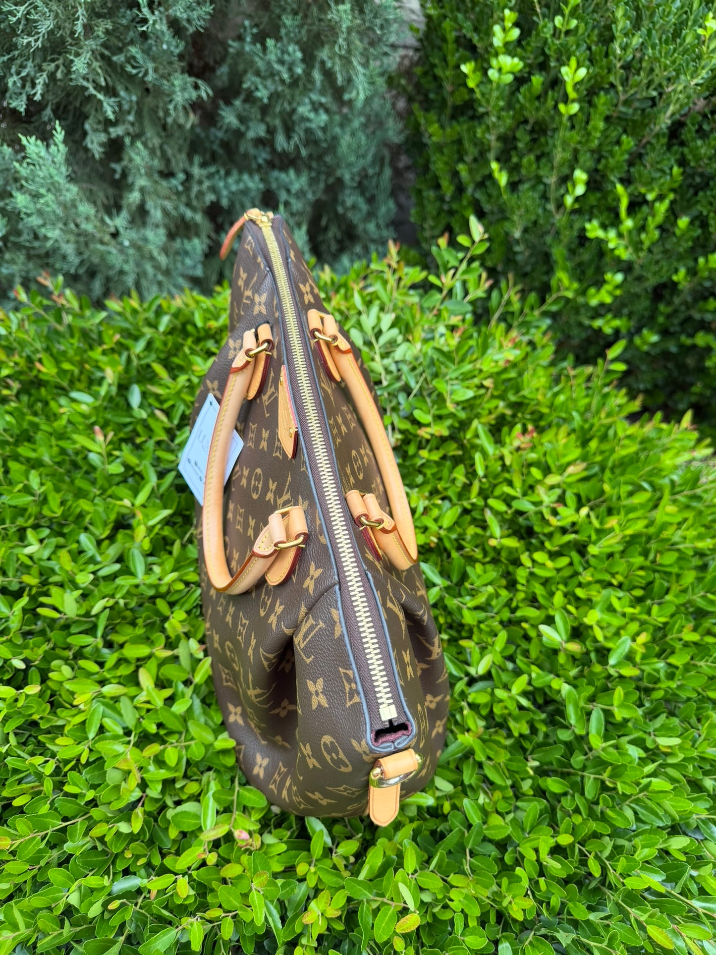 Louis Vuitton Turenne MM – Monogram Canvas