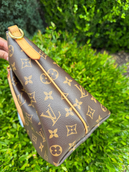 Louis Vuitton Turenne MM – Monogram Canvas