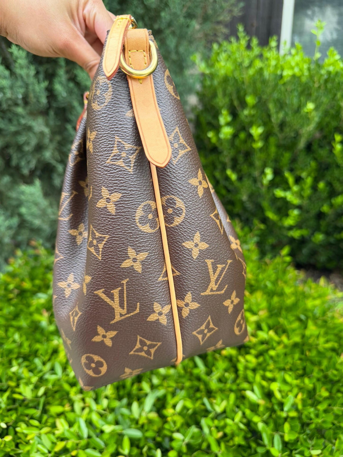 Louis Vuitton Turenne MM – Monogram Canvas