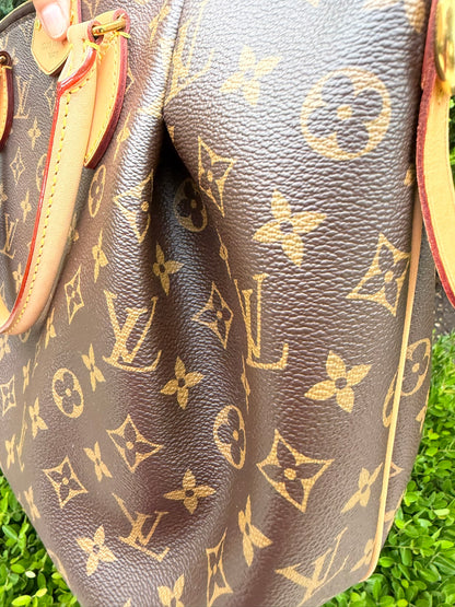 Louis Vuitton Turenne MM – Monogram Canvas