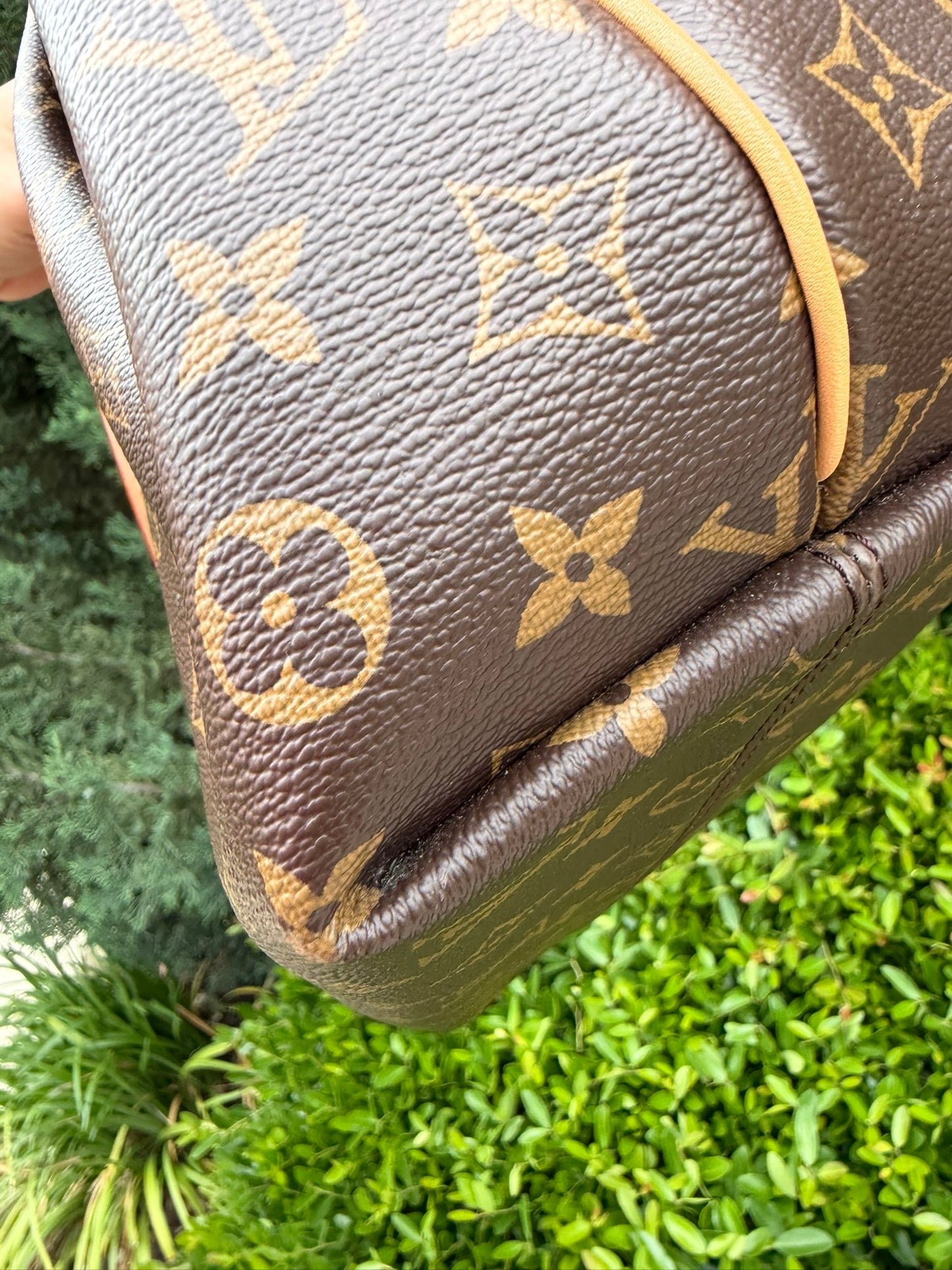 Louis Vuitton Turenne MM – Monogram Canvas