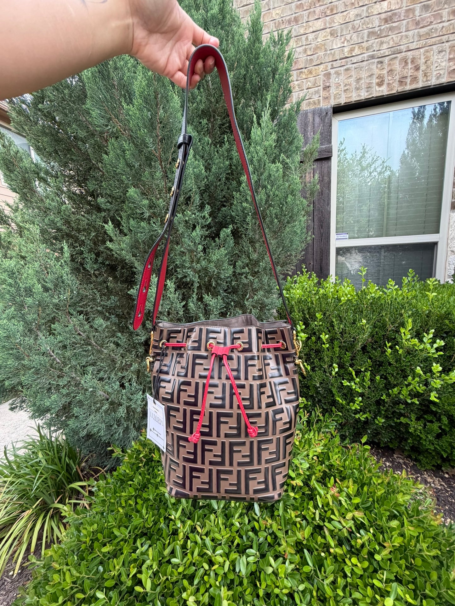Fendi Mon Tresor Bucket Bag – Bi-Color Cherry Red