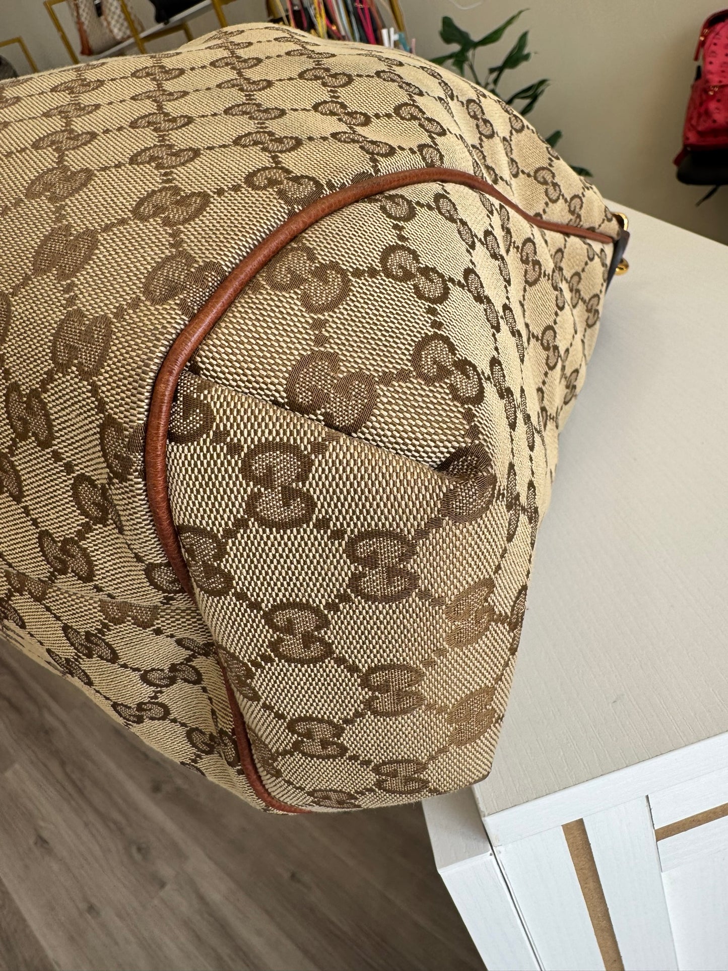 Gucci GG Hobo Bag in Classic Monogram Canvas