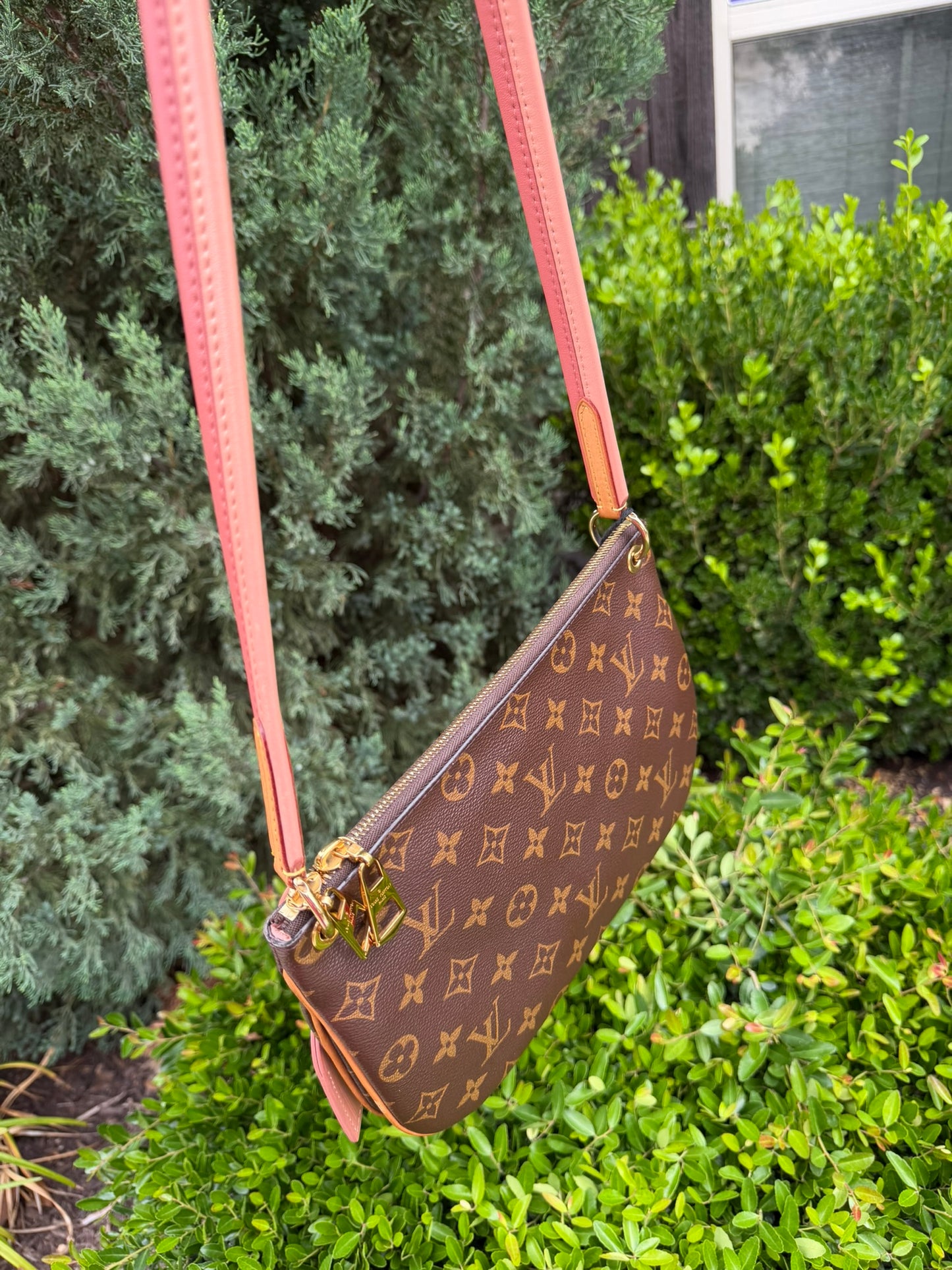 Louis Vuitton Loretta – Monogram Canvas Vieux Rose