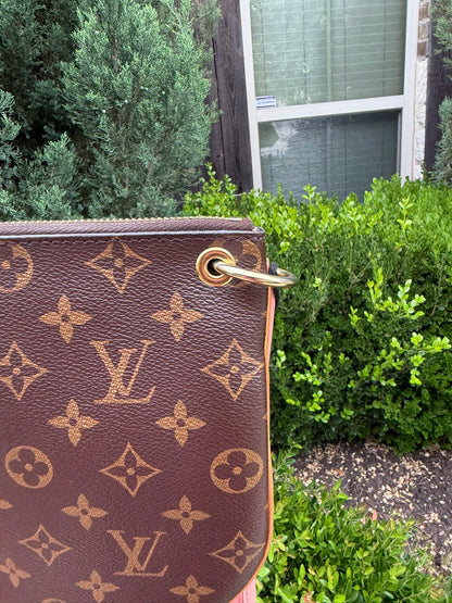 Louis Vuitton Loretta – Monogram Canvas Vieux Rose