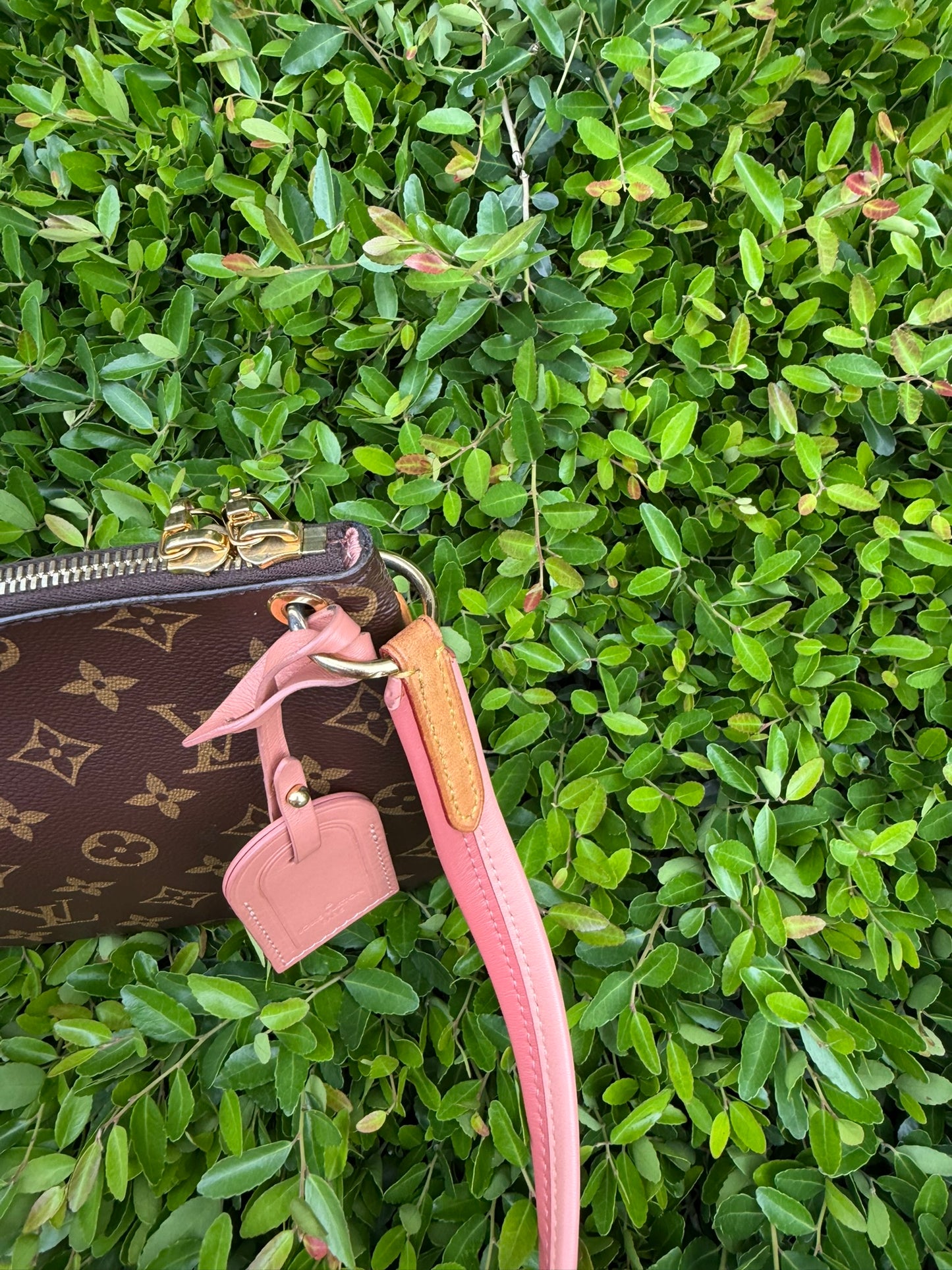 Louis Vuitton Loretta – Monogram Canvas Vieux Rose