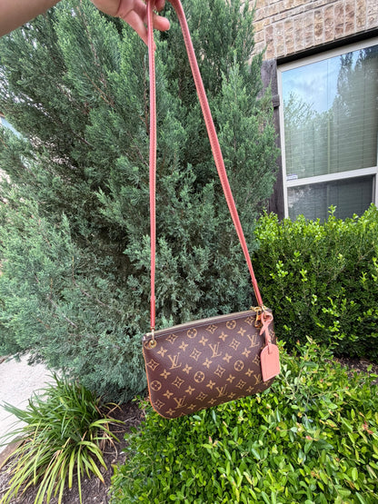 Louis Vuitton Loretta – Monogram Canvas Vieux Rose