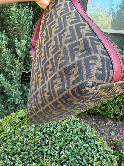 Fendi Piccola Hobo in Pink