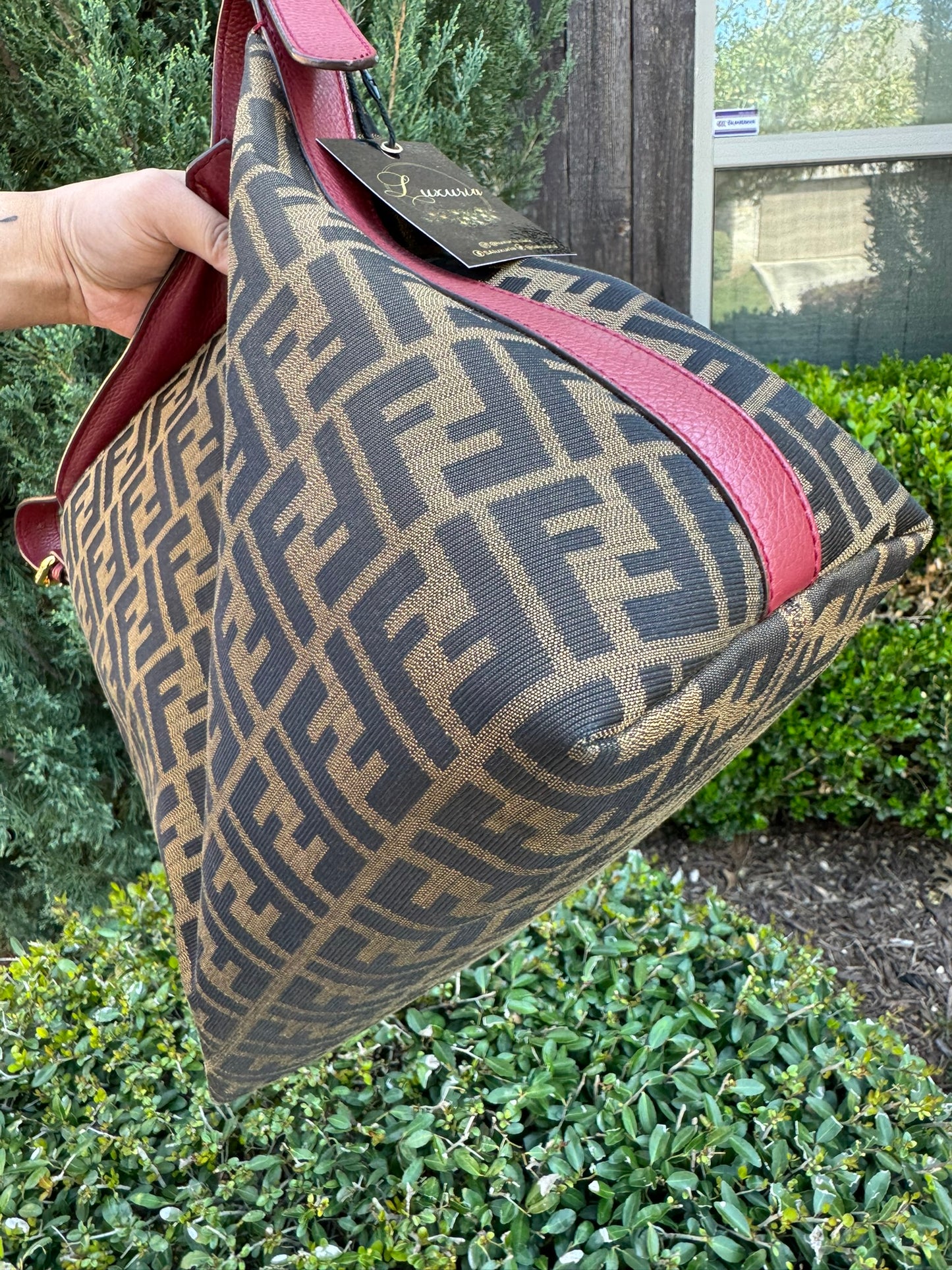 Fendi Piccola Hobo in Pink