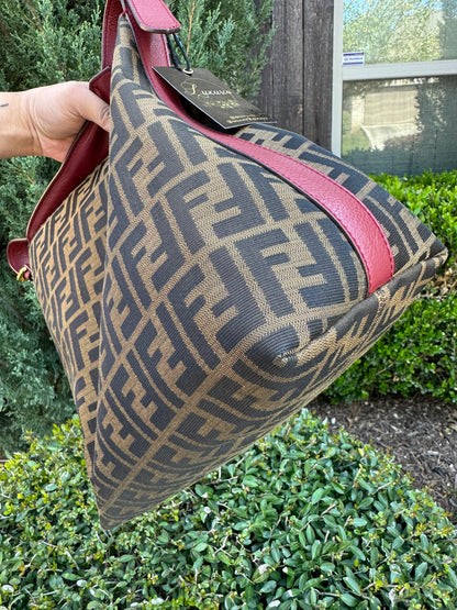 Fendi Piccola Hobo in Pink