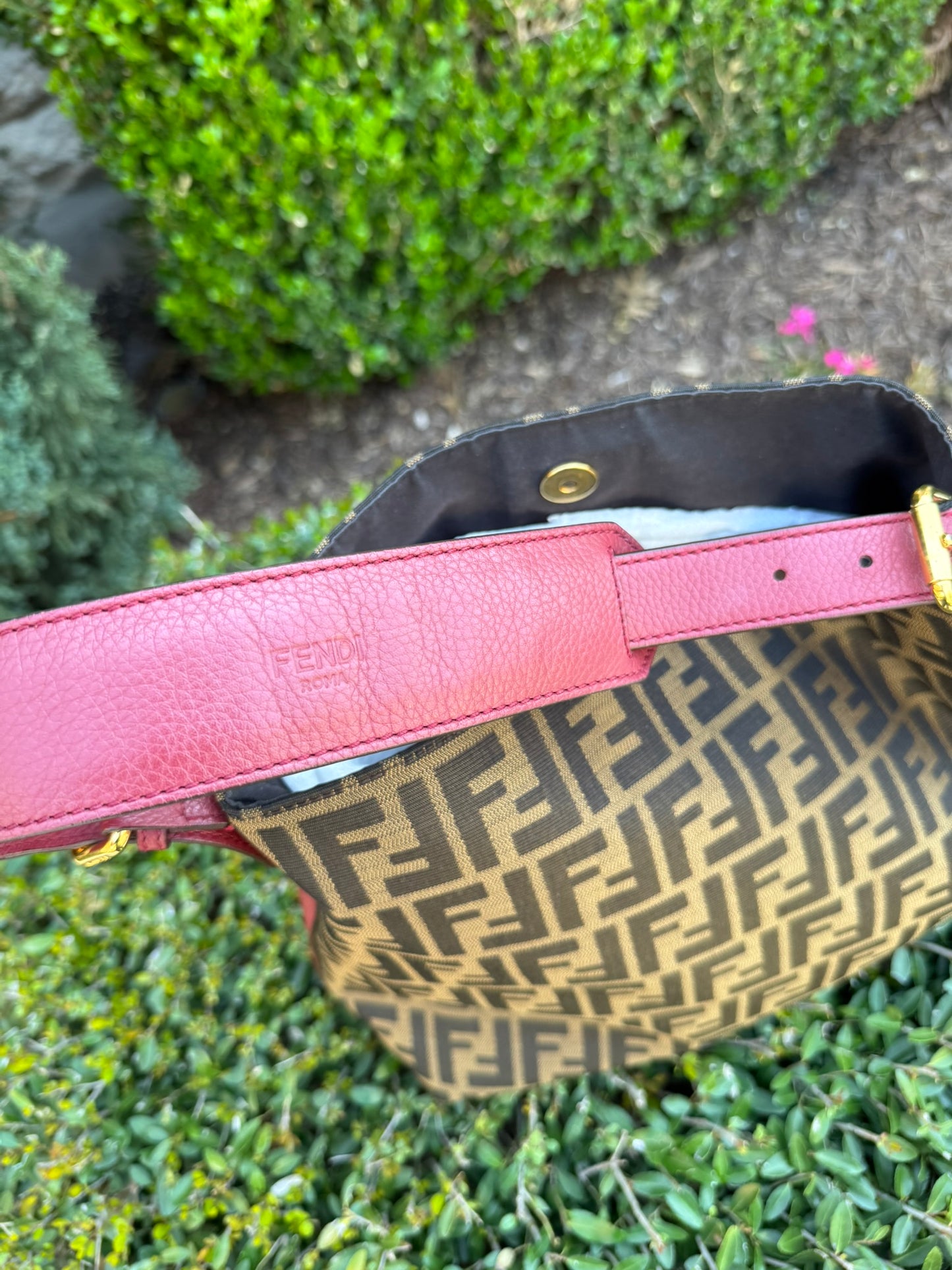 Fendi Piccola Hobo in Pink