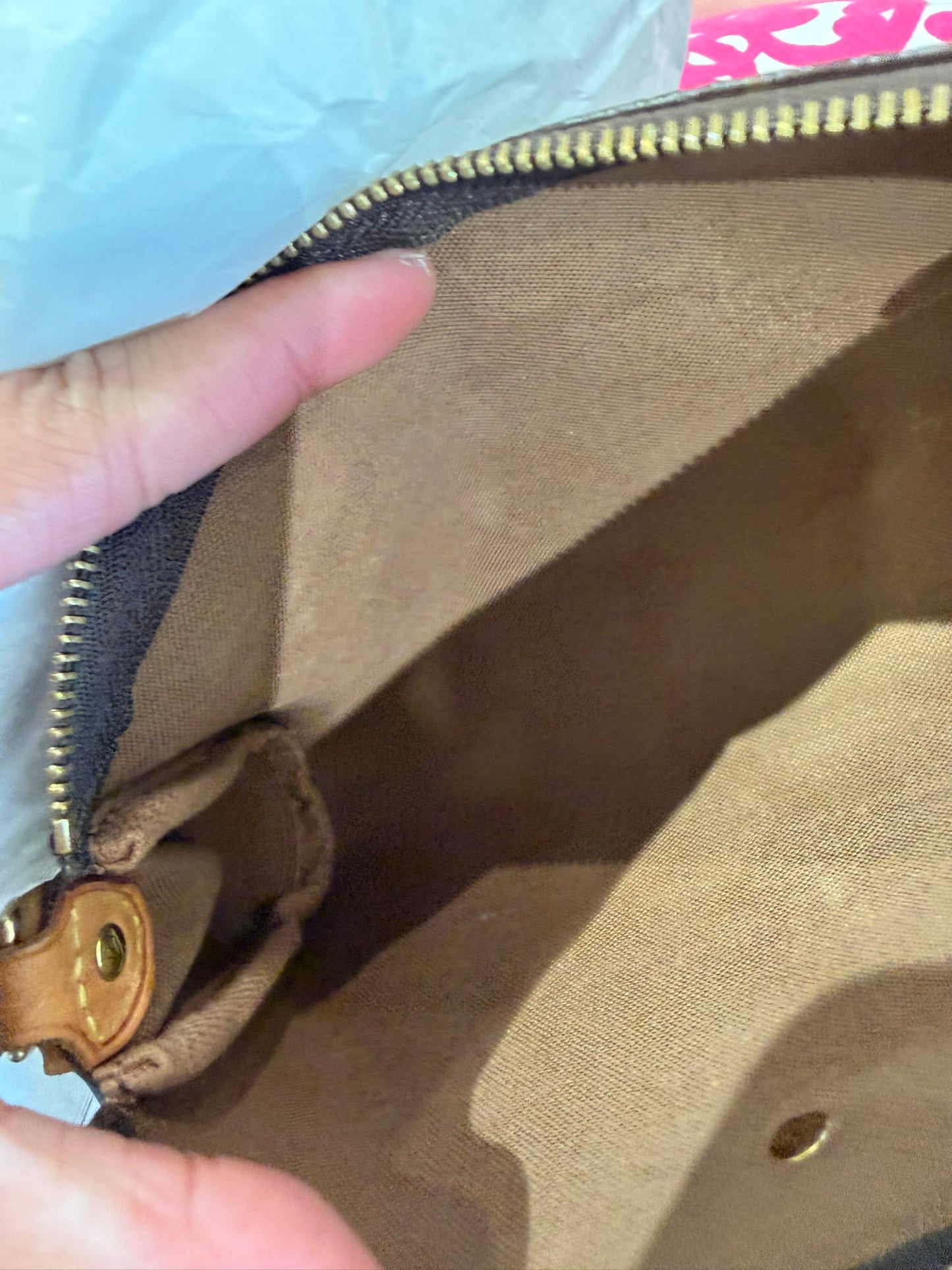 Louis Vuitton Eva Clutch – Monogram Canvas