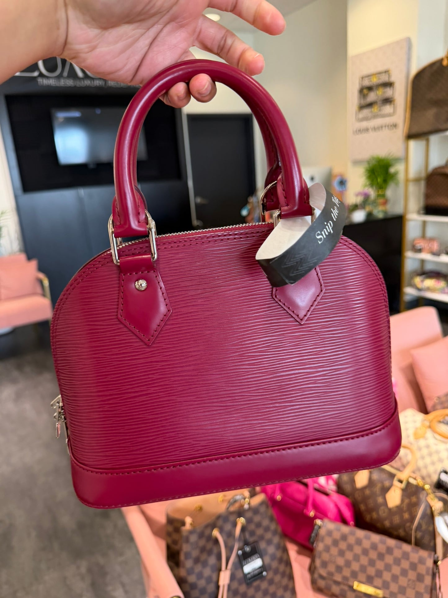 Louis Vuitton Alma BB – Epi Leather Fuchsia