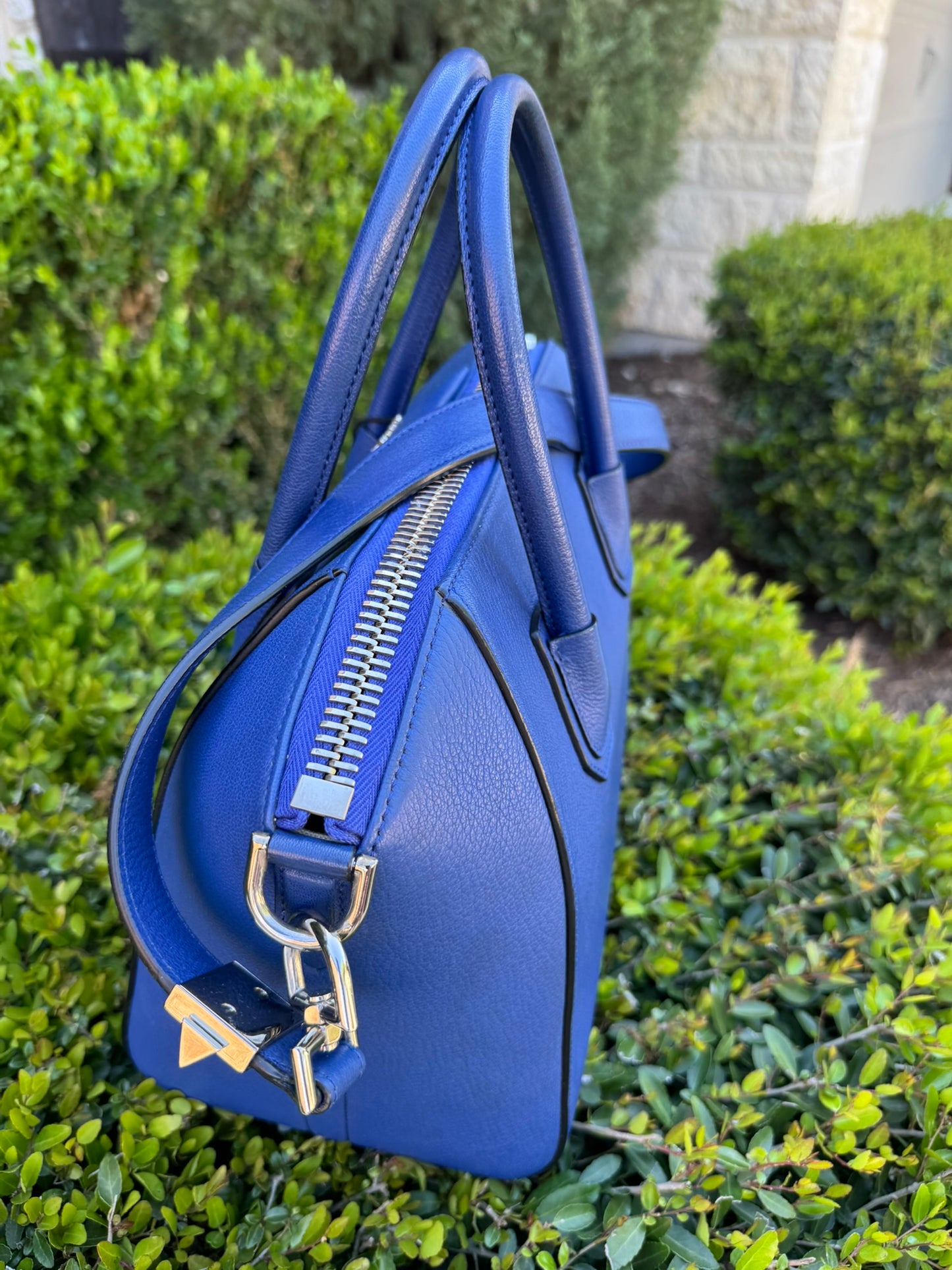 Givenchy Antigona in Blue Leather