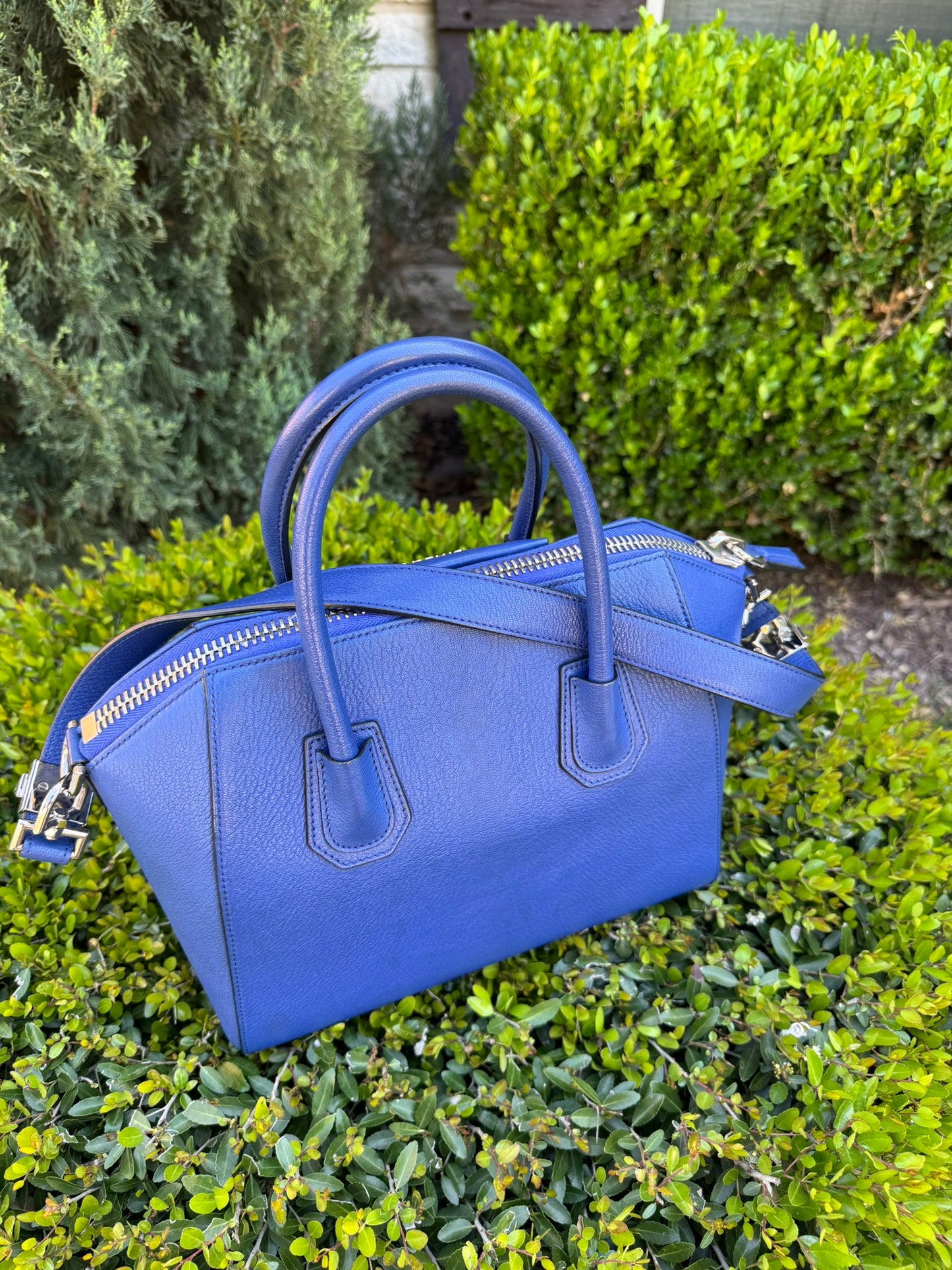 Givenchy Antigona in Blue Leather