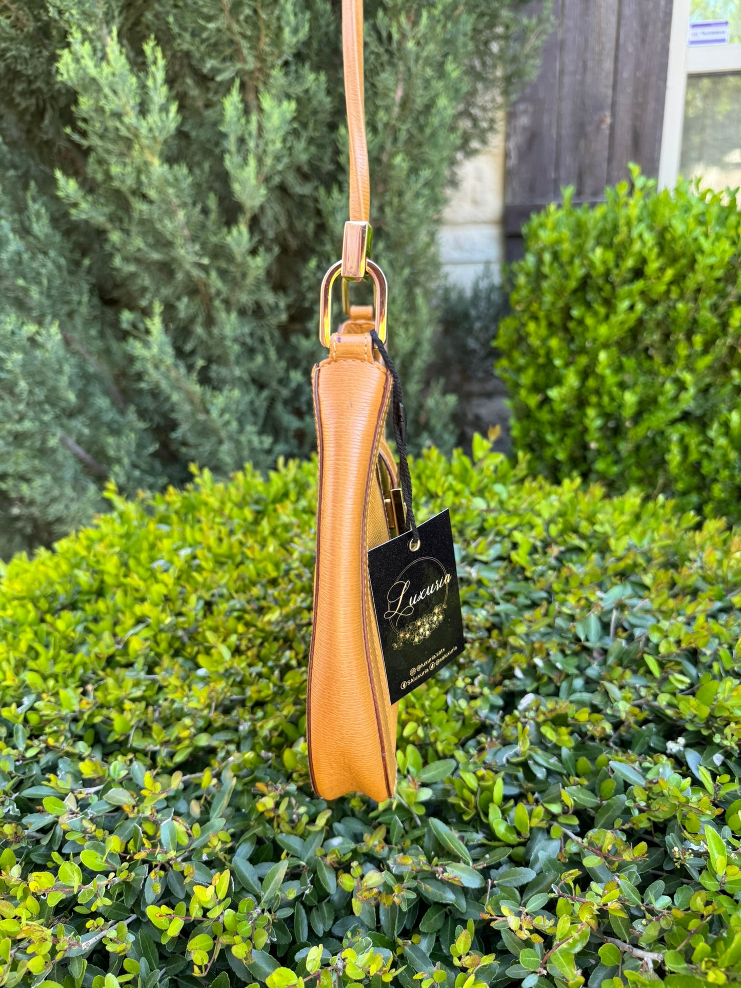 Gucci Vintage G Buckle Shoulder Bag